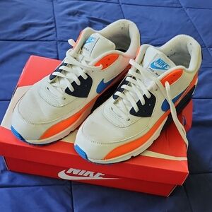 Nike Air Max 90 Essential